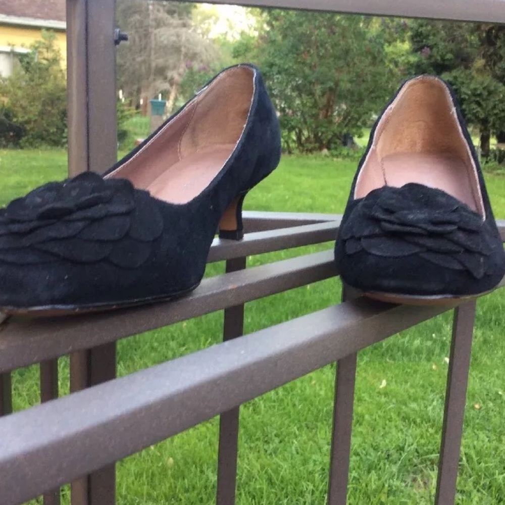 Donald J. Pliner Black Suede Pumps Size 5-1/2 M